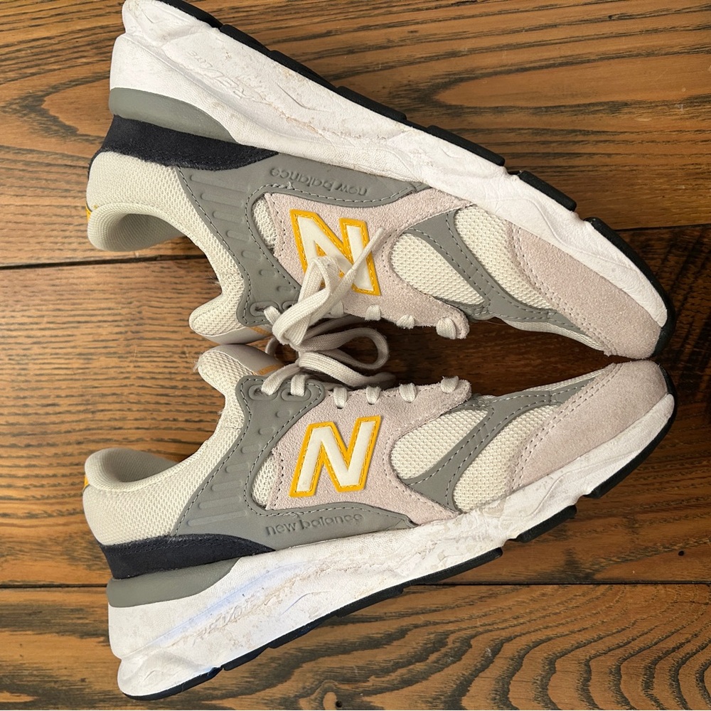 New Balance Women's Wsx90v1 White (Nimbus Cloud/Team Away Gray), Size 8M